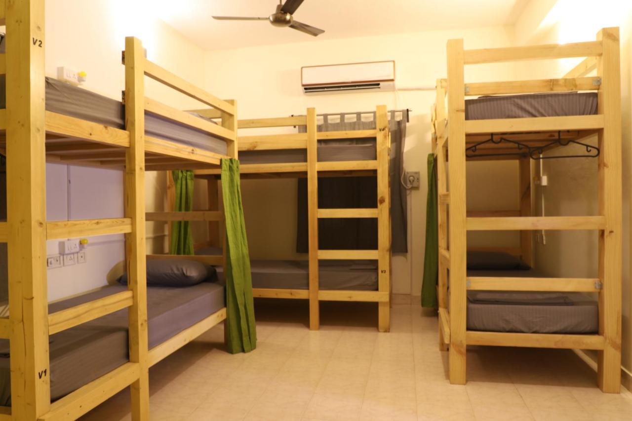 Hostel 11 Chennai Exteriör bild